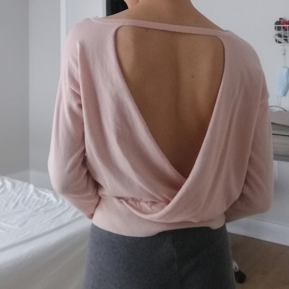 ❤️[3/$35] GARAGE Open Back Pink Sweater - Picture 5 of 5